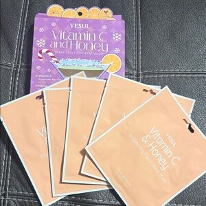 Vitamin C & Honey Brightening Facial Sheet Mask -m